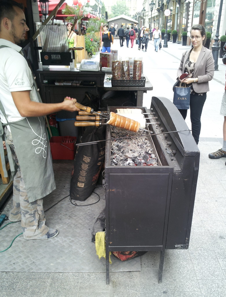 Making Kürtős kalács
