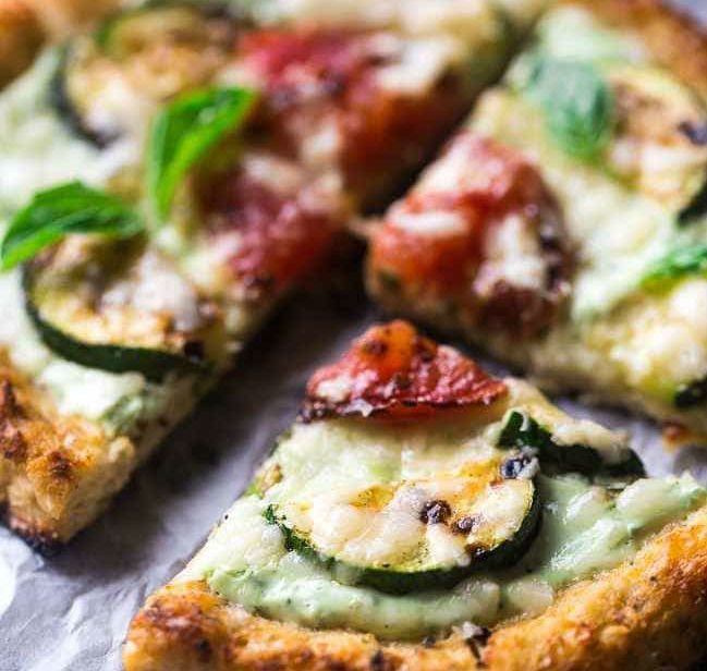 Cauliflower Pizza With Greek Yogurt Pesto & Grilled Veggies
