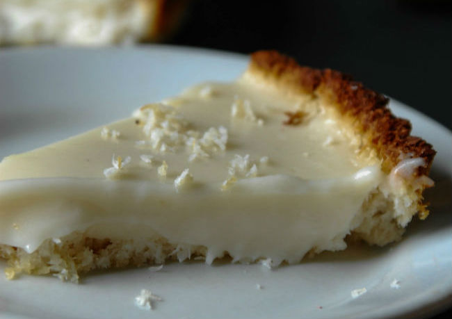 Vegan Key Lime Pie With Coconut Crust